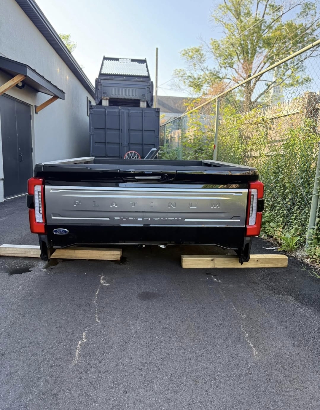 OEM 2023-2025 Super-Duty F250/F350 Truck Bed/Tailgate - Image 2