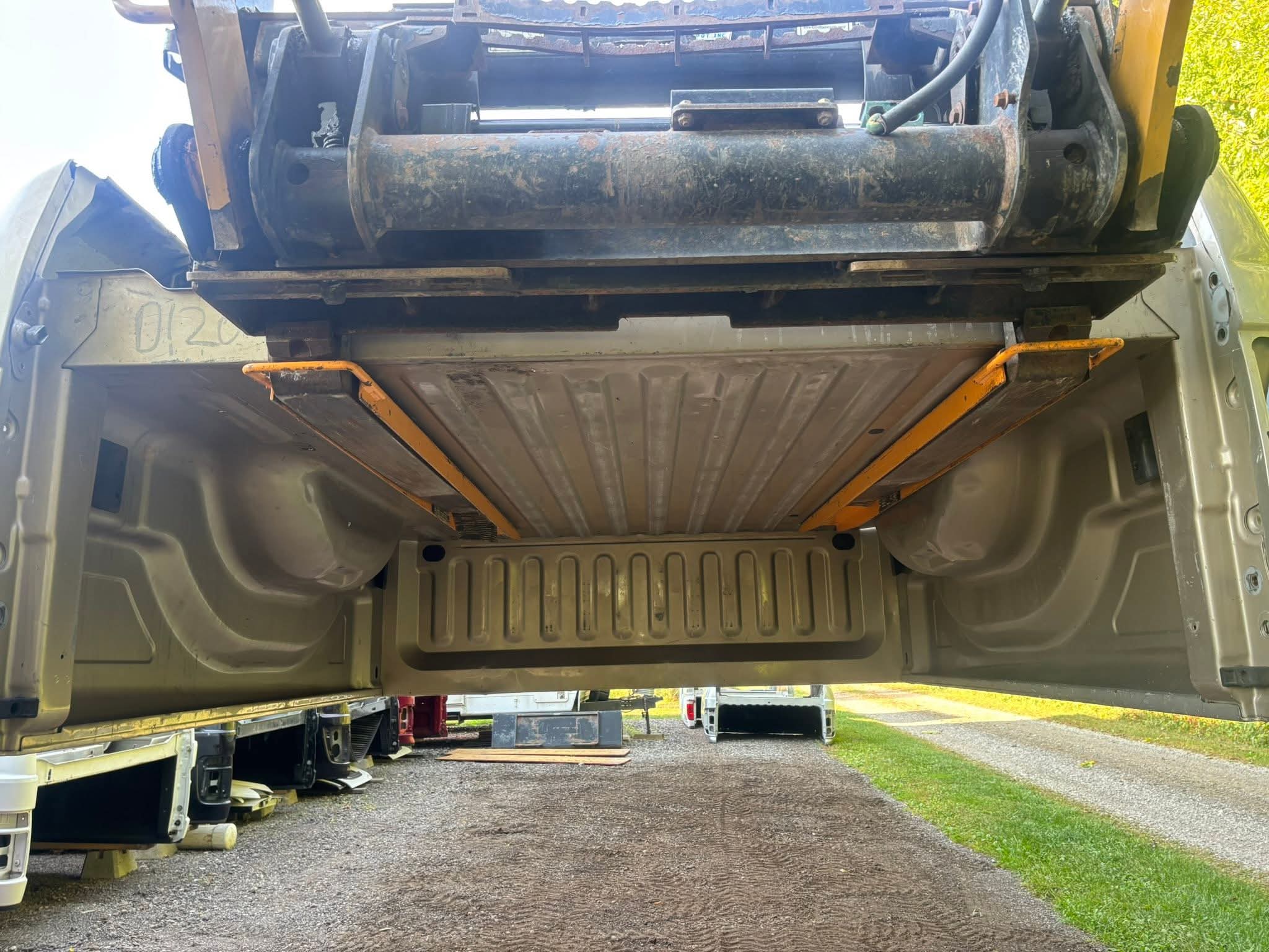 2002-2009 3rd gen Ram bed - Image 2