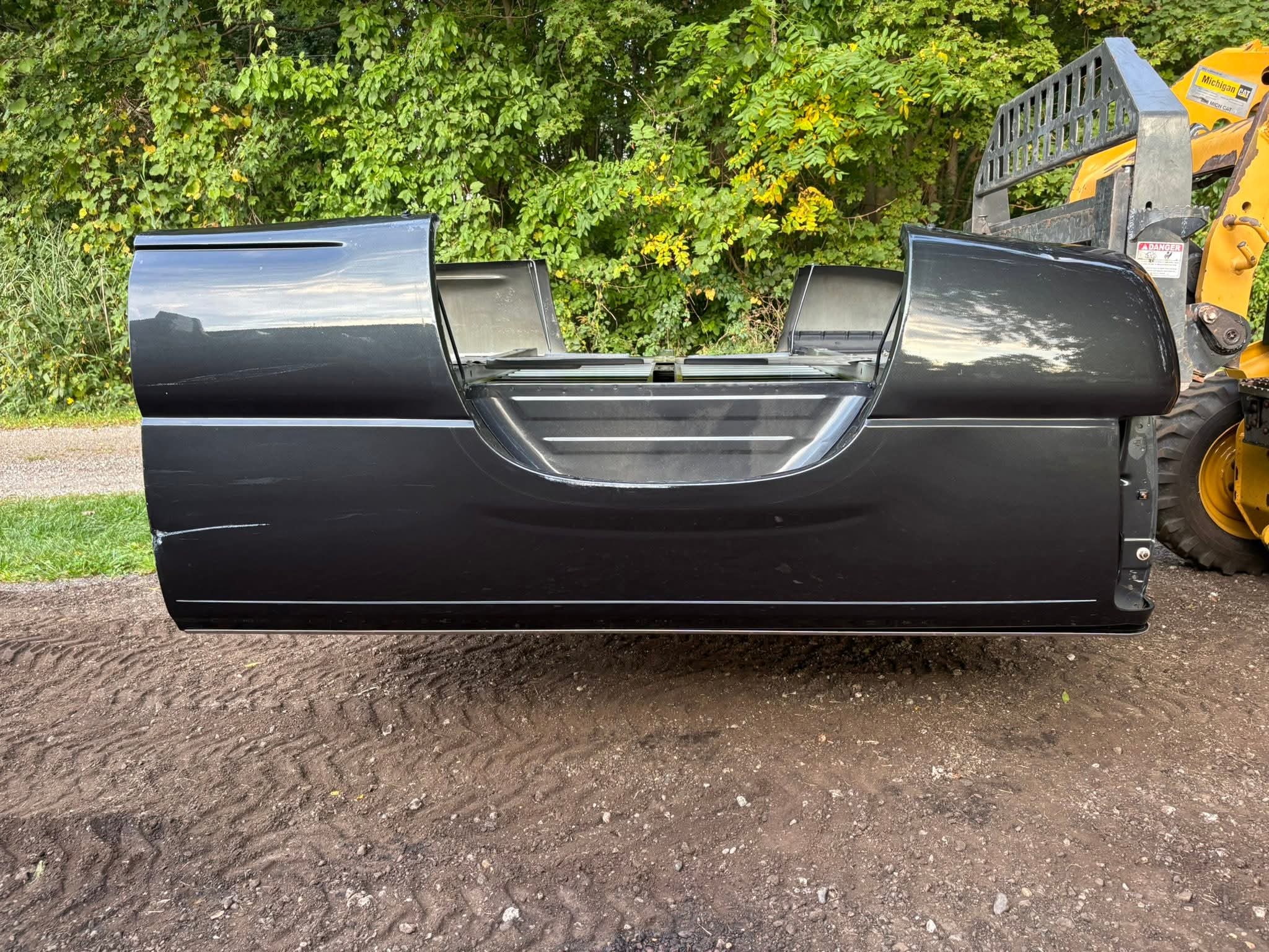 1999-2007 GM 6.6’ bed - Image 9