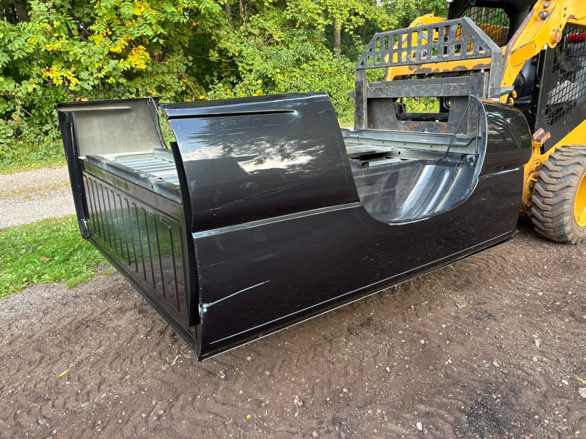 1999-2007 GM 6.6’ bed - Image 7