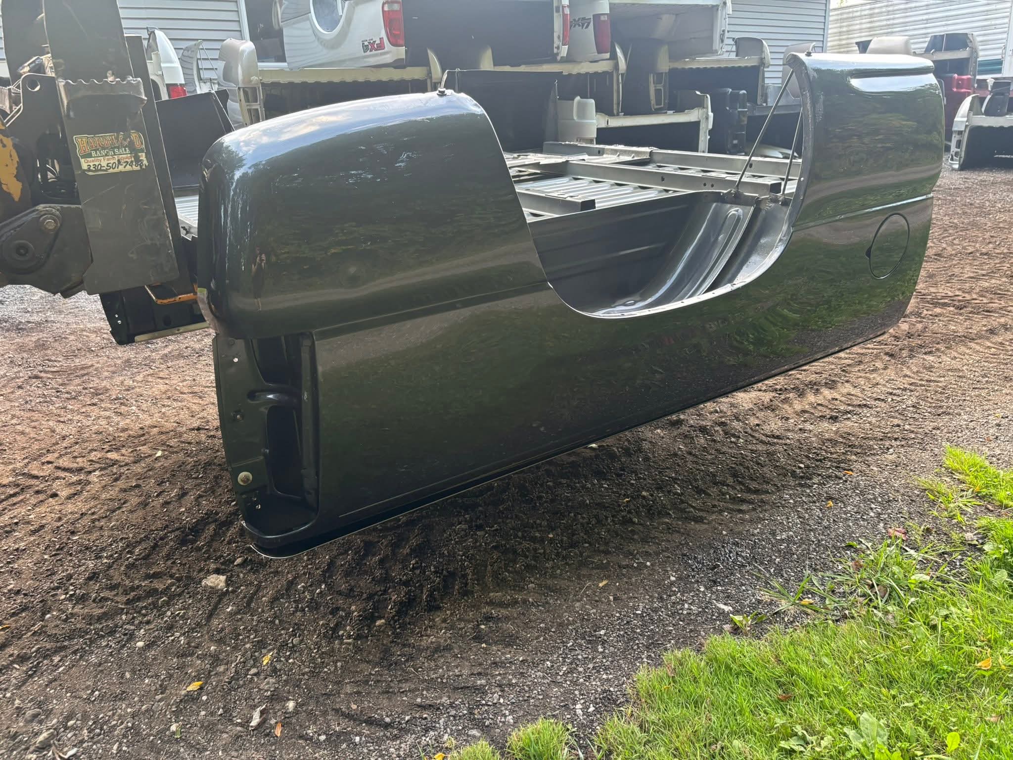 1999-2007 GM 6.6’ bed - Image 3