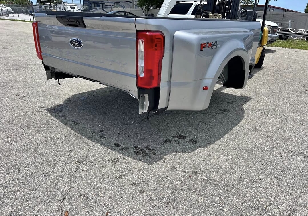 2025-2023 Superduty 8ft Dually Brand New