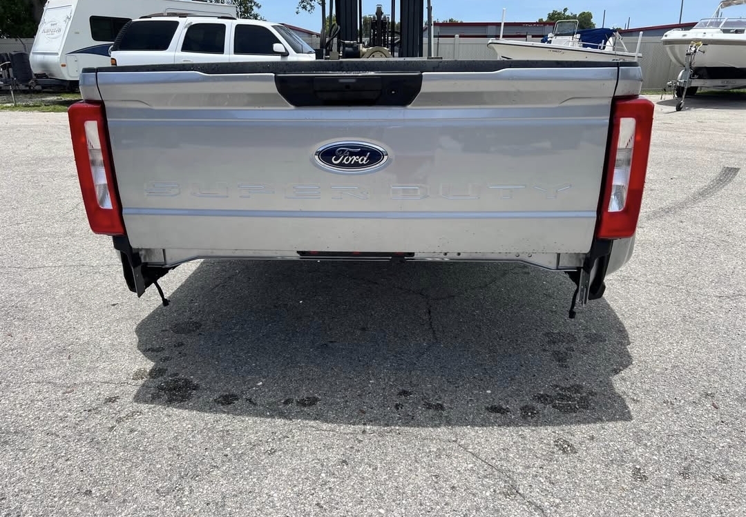 2025-2023 Superduty 8ft Dually Brand New - Image 4