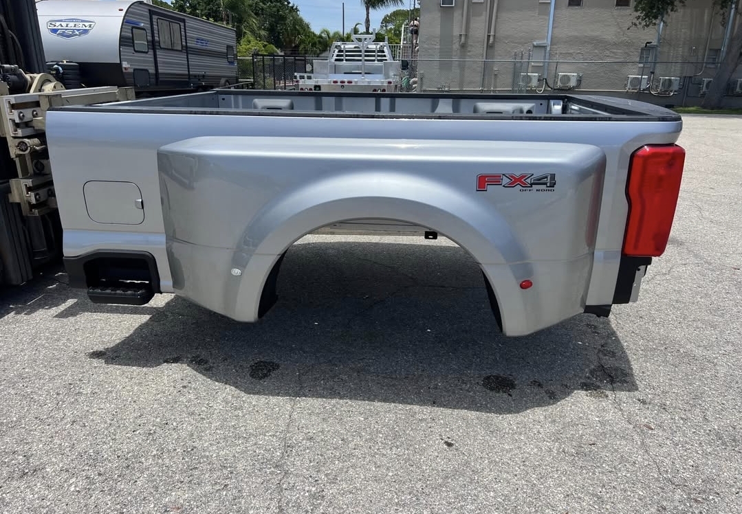 2025-2023 Superduty 8ft Dually Brand New - Image 6