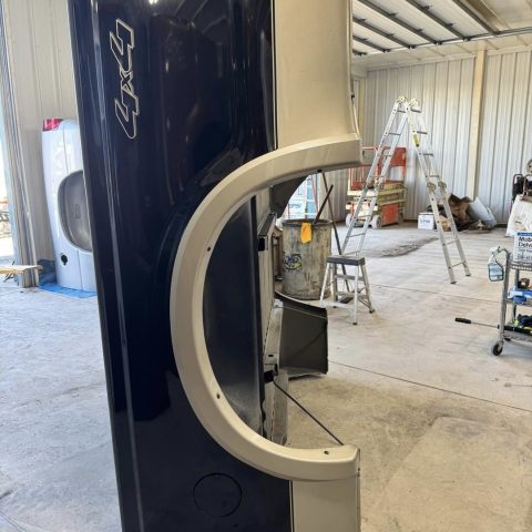 F250/F350 Super Duty Short Bed Black over tan