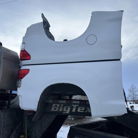 07-13 Toyota tundra Short Beds White