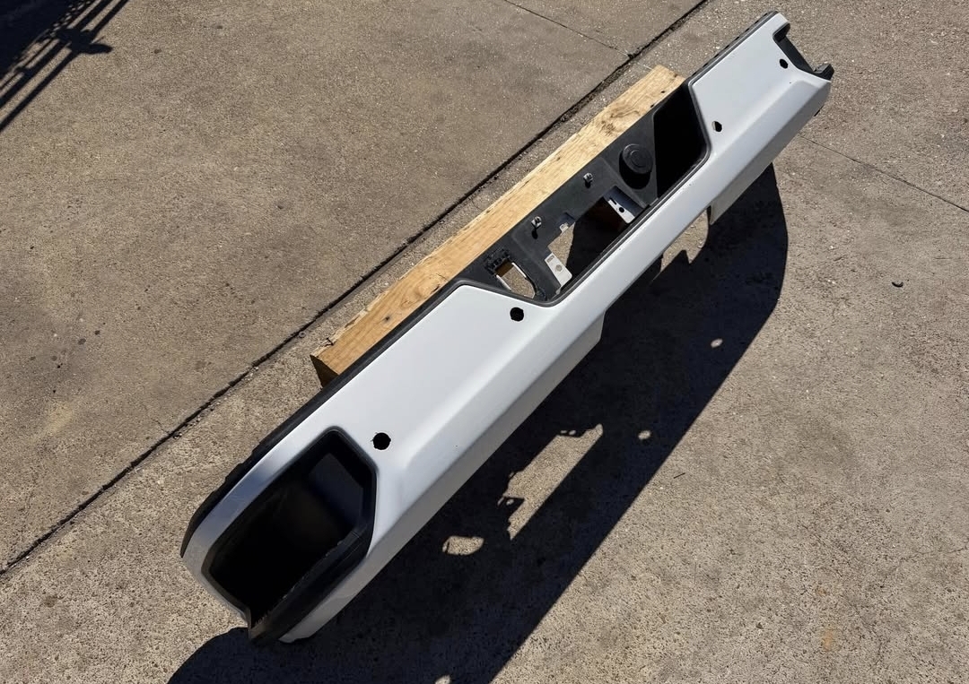 2020-2025 GMC Chevy 2500 3500 Factory Rear Painted Bumper Summit White OEM - Image 3