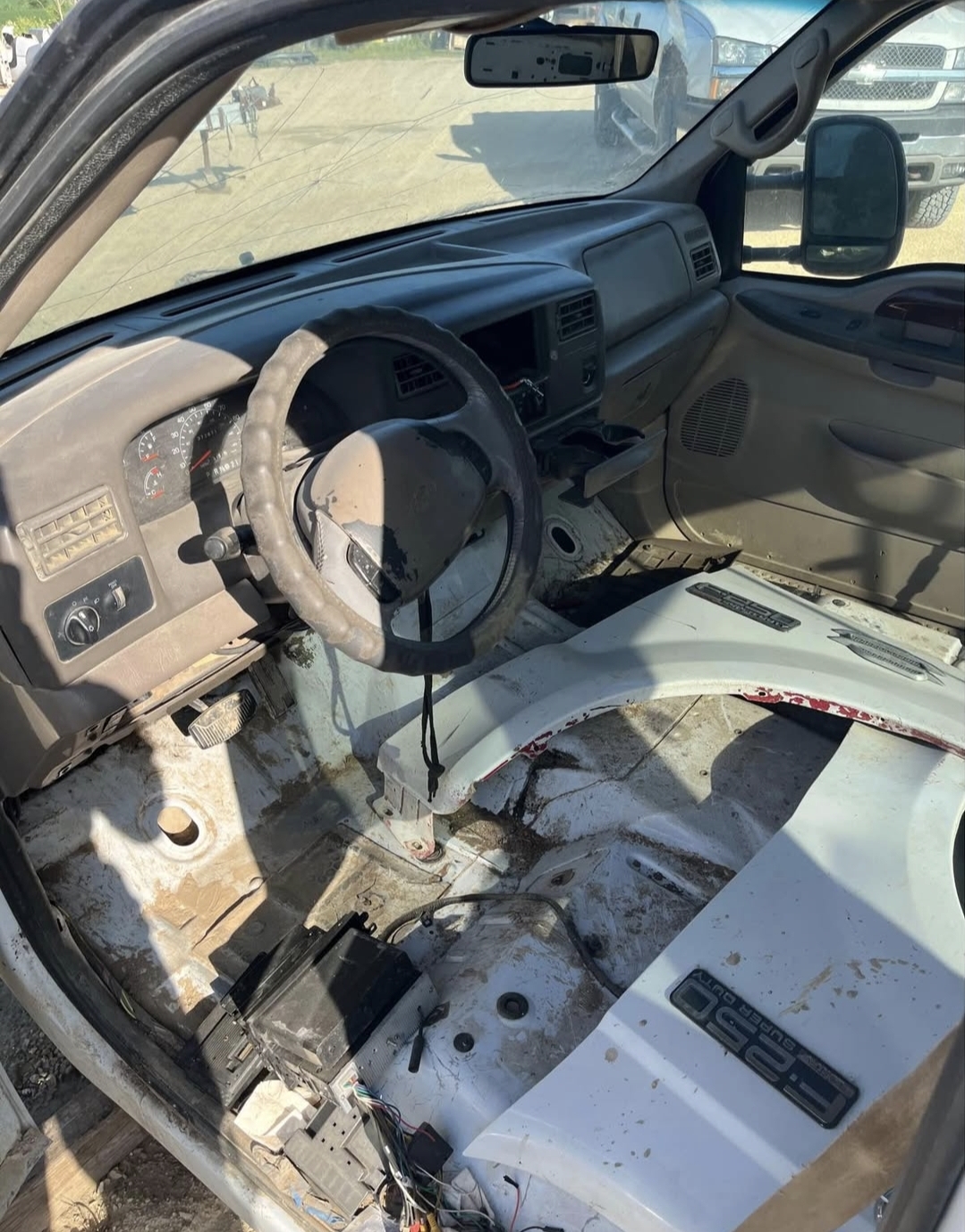 99-07 ford super duty crew cab rust free - Image 7