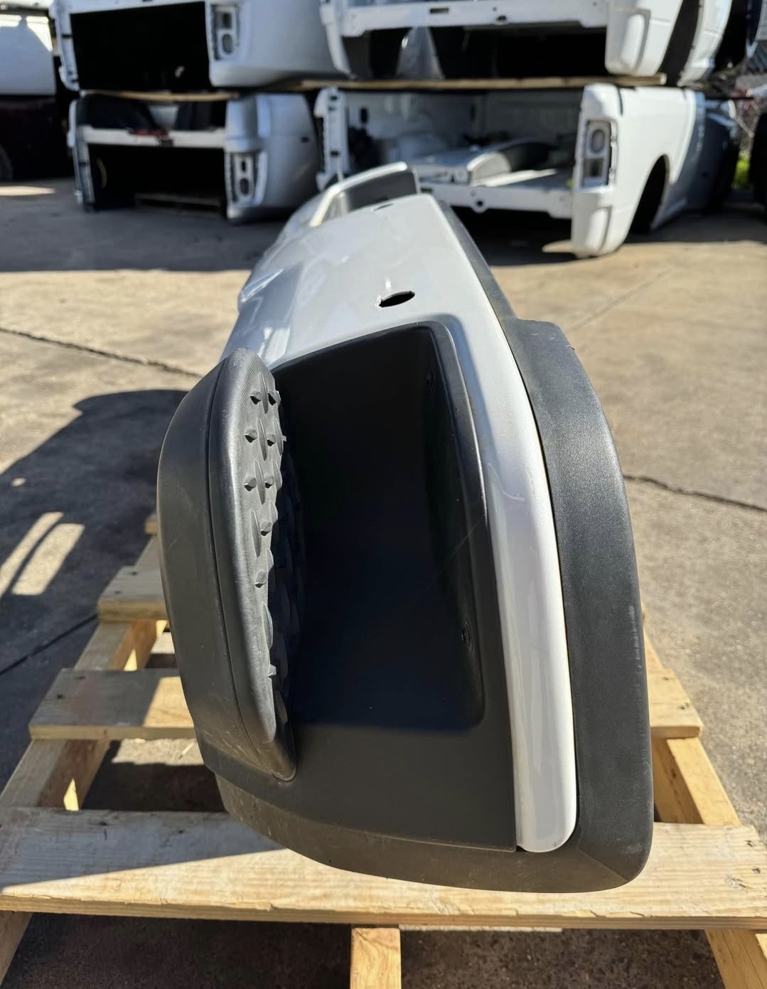 15-19 GMC Chevy Rear Bumper - Image 6